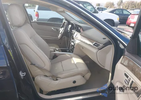 2014 Mercedes-Benz E 350 z USA, uszkodzony, nr VIN WDDHF5KB2EB007479